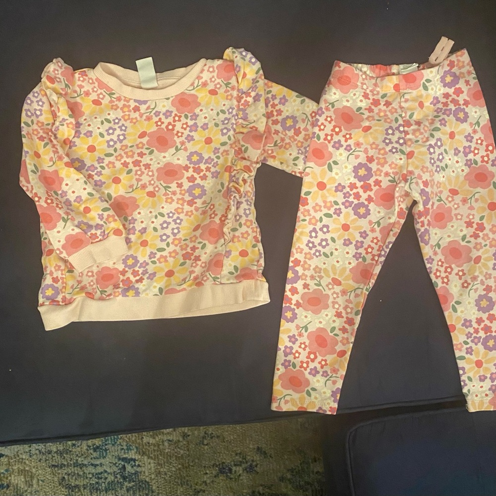 H&M Toddler Girl Sweatsuit Set